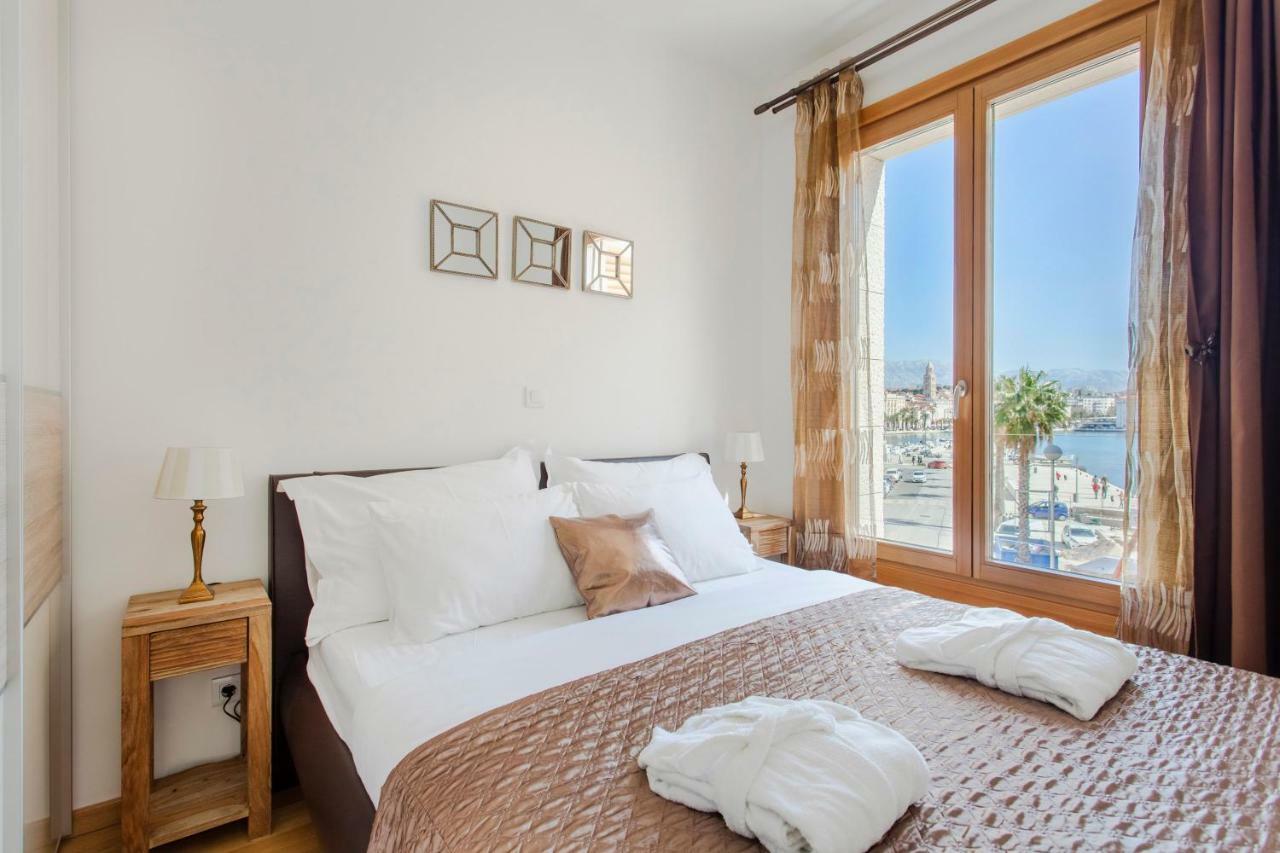 New Luxury Apartment Nives On Seaside 斯普利特 外观 照片