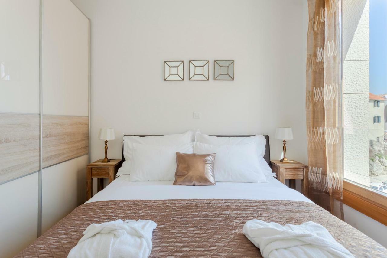 New Luxury Apartment Nives On Seaside 斯普利特 外观 照片