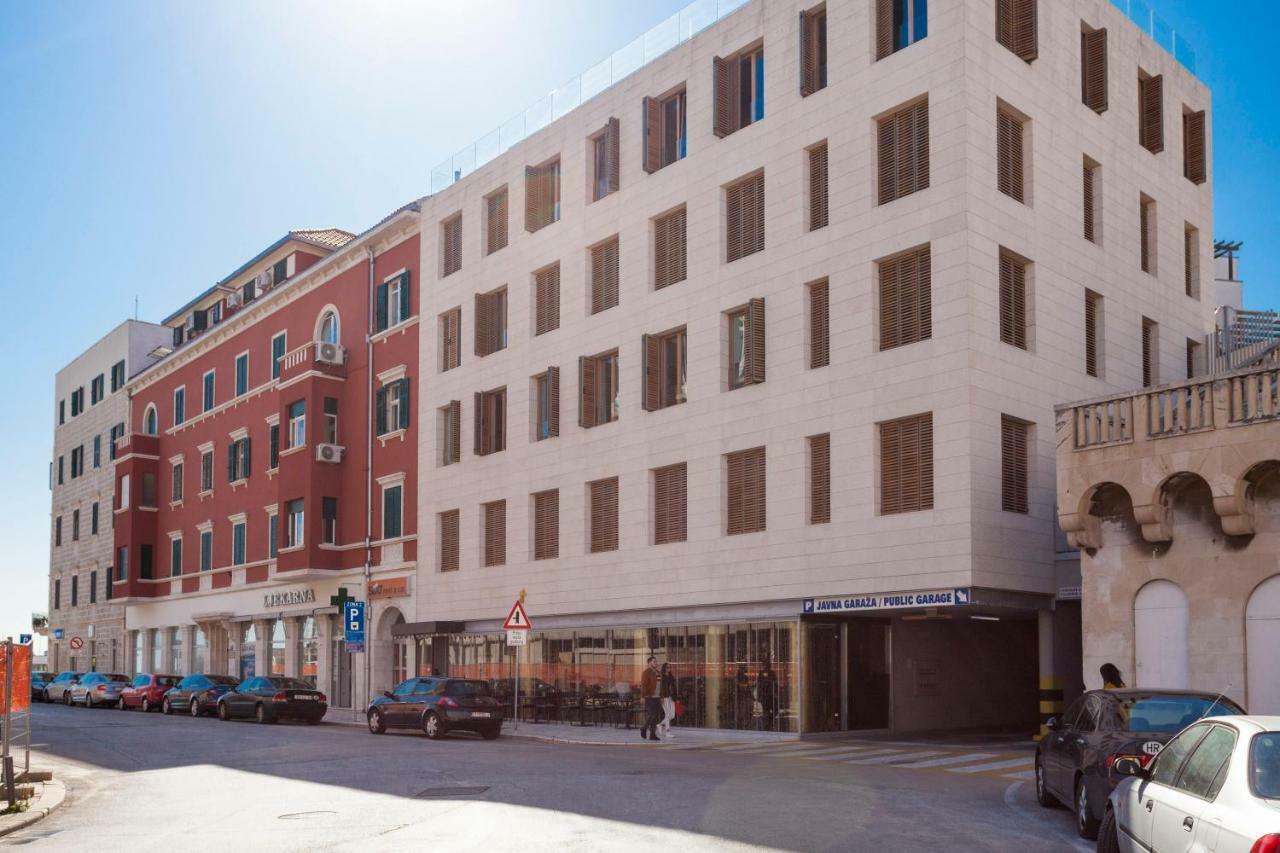 New Luxury Apartment Nives On Seaside 斯普利特 外观 照片